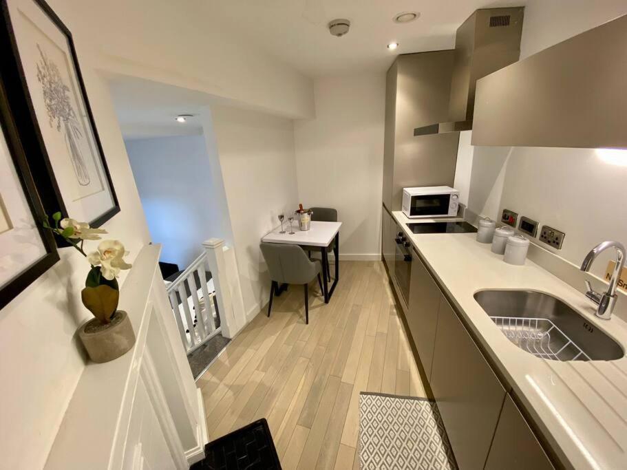 Victoria Street Apartment Sleeps 2 リヴァプール エクステリア 写真
