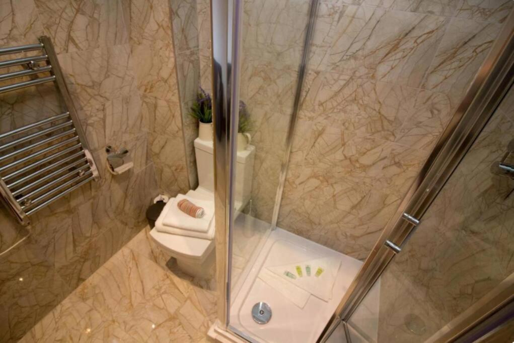 Victoria Street Apartment Sleeps 2 リヴァプール エクステリア 写真